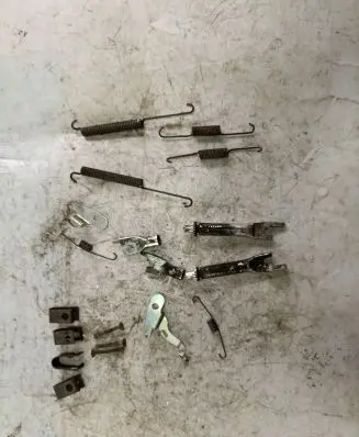 Suzuki Grand Vitara II Other handbrake/parking brake parts 