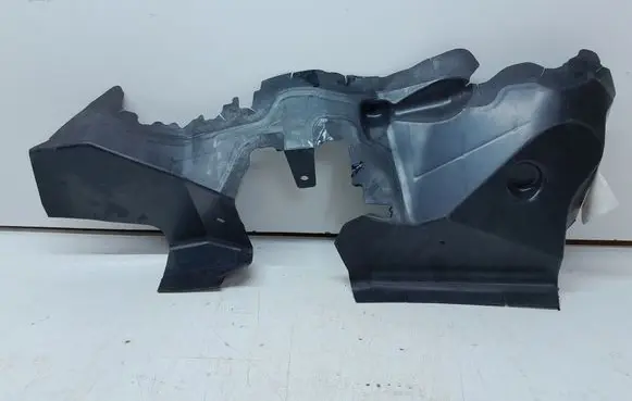 MG ZS Intercooler air guide/duct channel 10237890