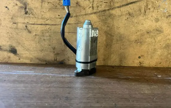 Mercedes-Benz C W203 Seat adjustment motor A2038203642