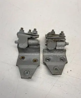 Jaguar XK8 - XKR Front door upper hinge FJE3042AA FJE3044AA