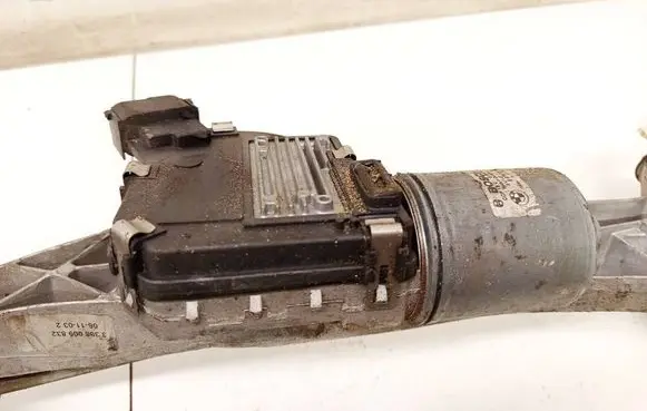 BMW 7 E65 E66 Wiper motor 0390241868