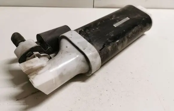 Active carbon filter fuel vapour canister