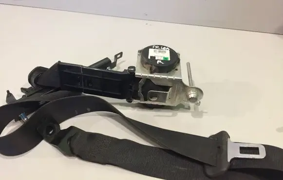 Opel Zafira B Front seatbelt 560834801 13178666 13132394