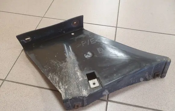 Opel Vivaro Engine splash shield/under tray 93450277 508425888R