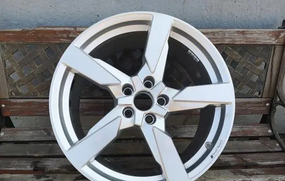 Audi TT TTS RS Mk3 8S R19 alloy rim 