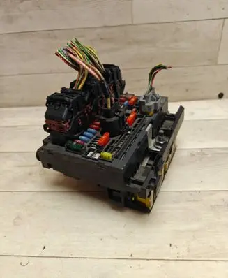 Citroen C5 Fuse box set 9675877980