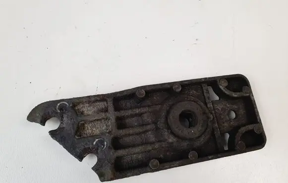 Opel Astra J Other engine bay part