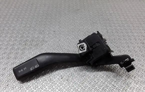 Volkswagen Golf V Indicator stalk 1K0953513