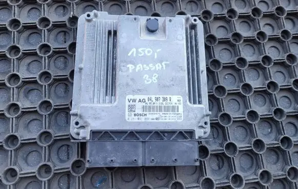 Volkswagen PASSAT B8 Engine control unit/module 04L907309R 0281031066