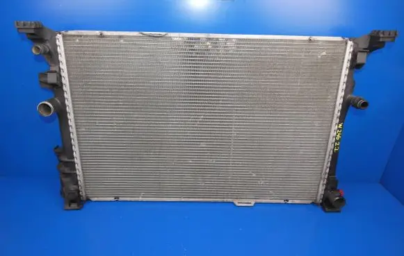 Mercedes-Benz B W246 W242 Coolant radiator A2465001303