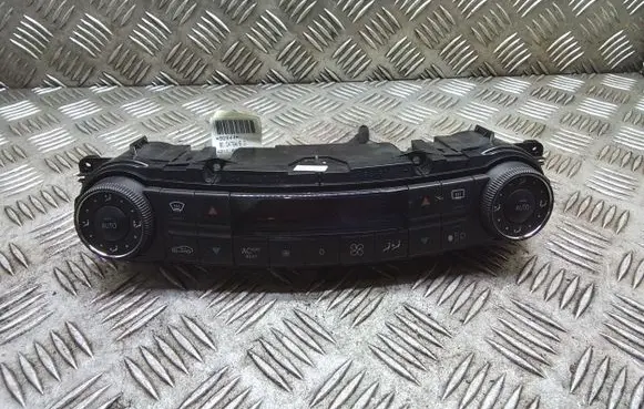 Mercedes-Benz E AMG W211 Climate control unit A2118300685 H24400055010