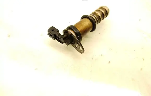 BMW 7 F01 F02 F03 F04 Camshaft vanos timing valve 