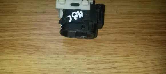 Mercedes-Benz C W203 Electric window control switch 2038200210