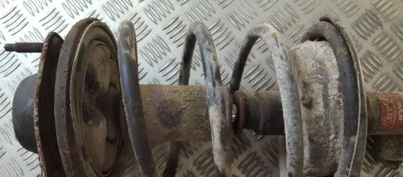 Volvo S40, V40 Front coil spring