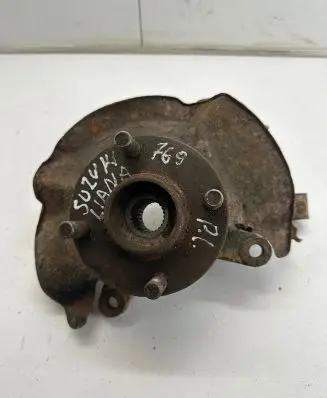 Suzuki Liana Front wheel hub