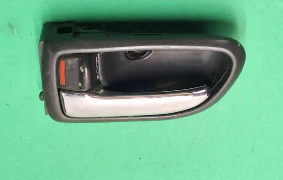 Subaru Legacy Rear door interior handle 