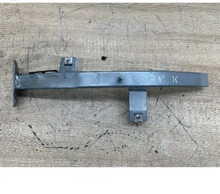 Audi A8 S8 D4 4H Fender mounting bracket 4H0821393