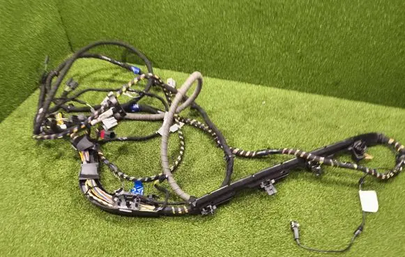 Engine installation wiring loom