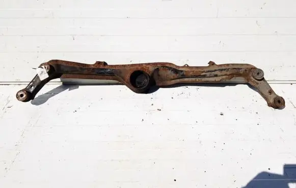 Volkswagen Golf III Front subframe