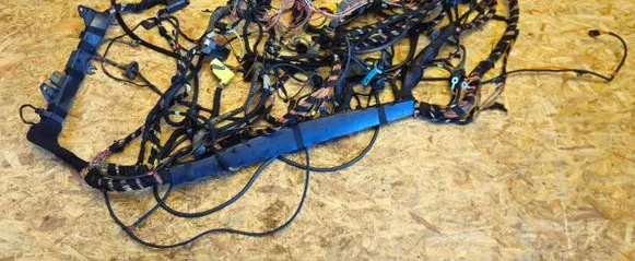 Mercedes-Benz ML W163 Right interior wiring harness A1635407133 1635460561