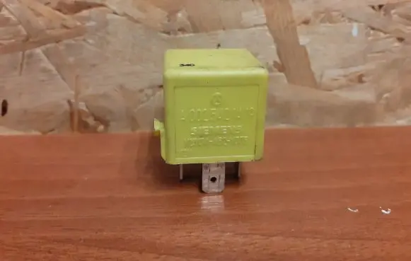 Mercedes-Benz E W210 Other relay A0025421419 2252