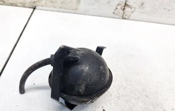 Vacuum air tank
