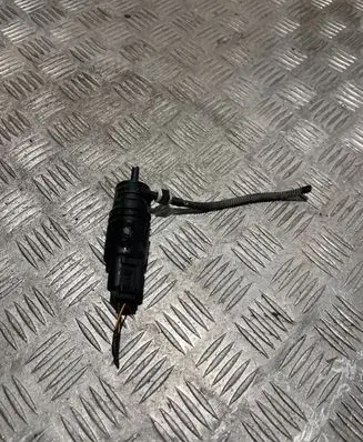 BMW 3 F30 F35 F31 Windscreen/windshield washer pump 730258901