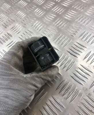 Volkswagen Touran I Headlight level height control switch
