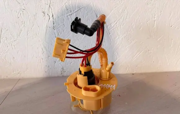 Audi A4 S4 B9 8W In-tank fuel pump 4K0906091