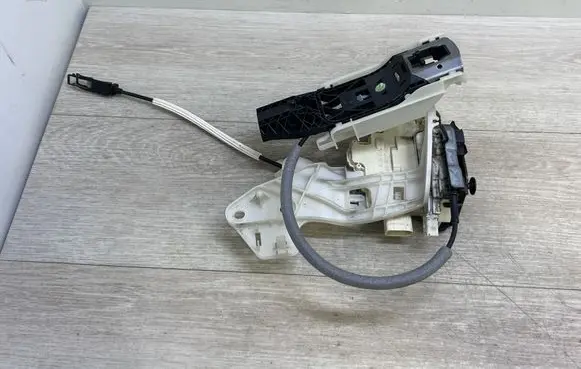 Front door lock