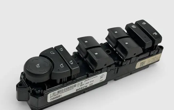 Chevrolet Tahoe Quarter vent window switch 15906881 15093440 20835553