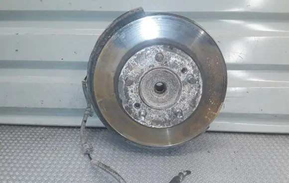 SsangYong Kyron Front wheel hub spindle knuckle 