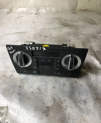 Audi Q3 8U Climate control unit 8U0820043C