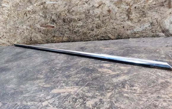 Jaguar XJ X350 Front door glass trim molding 