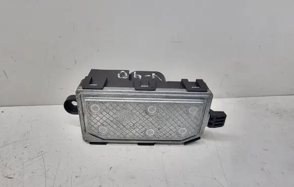 Volvo V40 Heater blower fan relay 31369487 31436958