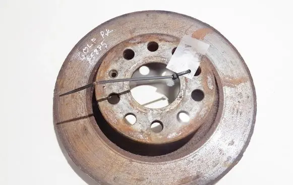 Volkswagen Golf V Front brake disc ventiliuojamas