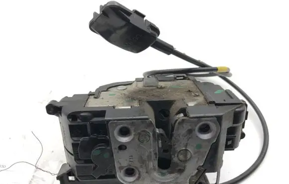 Mercedes-Benz Citan W415 Front door lock 8200497604