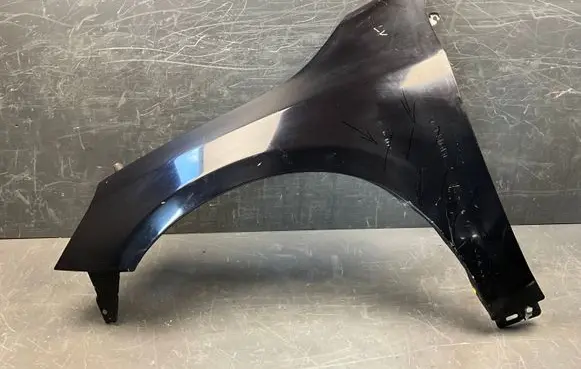 Volvo S60 Fender