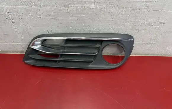BMW 5 F10 F11 Front bumper lower grill 7331737 51117331737
