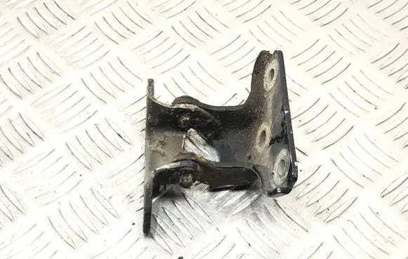 Land Rover Discovery Rear door upper hinge 