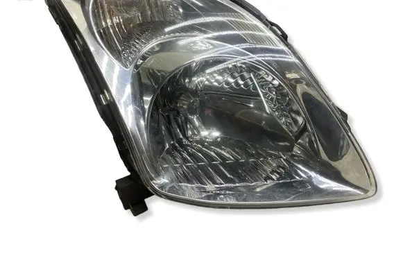 Suzuki Swift I Headlight/headlamp P4981R
