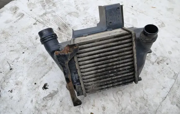 Renault Twingo II Intercooler radiator 