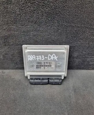 Audi A6 S6 C5 4B Engine control unit/module 8D0906018A 0261204874
