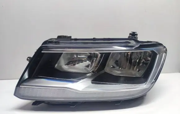Volkswagen Tiguan Headlight/headlamp 5NB941005B