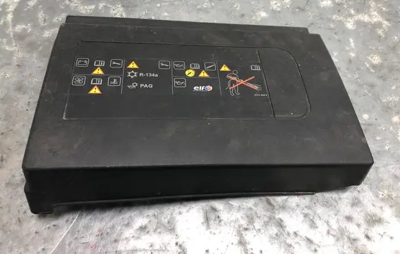 Renault Trafic III (X82) Battery box tray cover/lid 244970004RBILI 244970004R