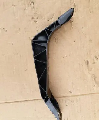 Audi Q3 8U Radiator support slam panel bracket 8U0805527