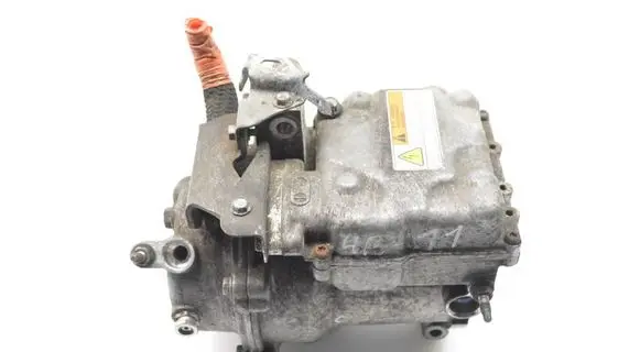 Mitsubishi Outlander Air conditioning (A/C) compressor (pump) 7813A379