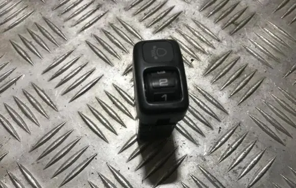 Mazda 626 Headlight level height control switch 5315