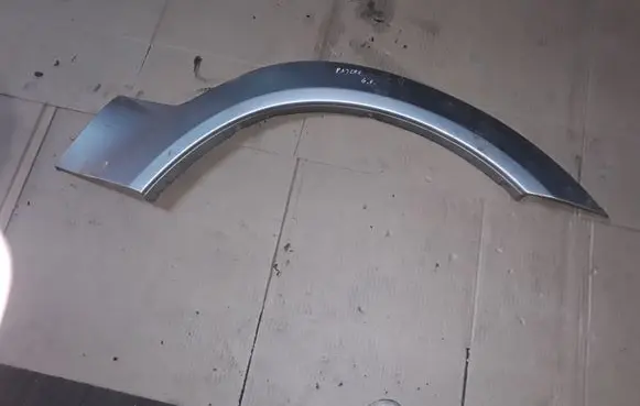 Mitsubishi Pajero Rear arch trim MR478745