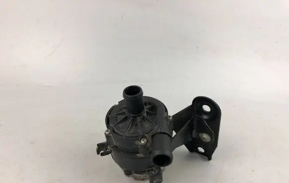 Skoda Superb B8 (3V) Electric auxiliary coolant/water pump 04L965567 5Q0819545A